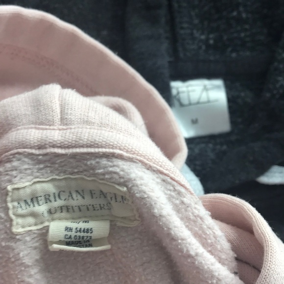2 hooded Preowned sweatshirts - Picture 5 of 8